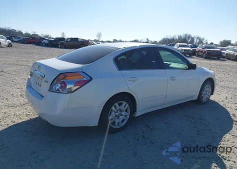2010 Nissan Altima 2.5 S z USA, uszkodzony, nr VIN 1N4AL2AP1AN472611
